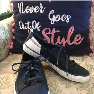 𝅺SPERRY women shose